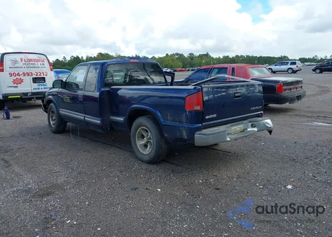 2003 Chevrolet S-10 Ls из США, поврежденный, VIN 1GCCS19H538187053